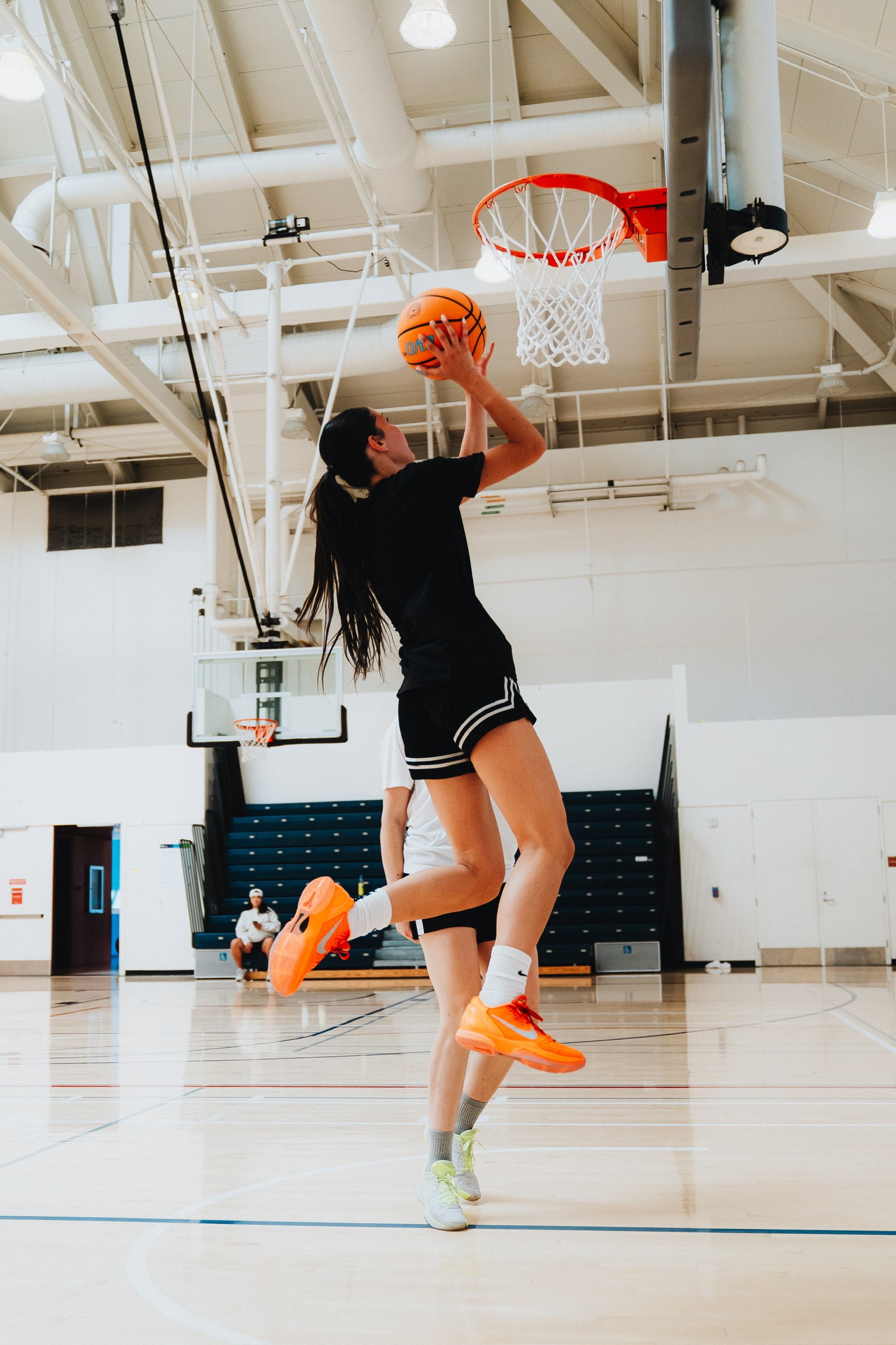 Image of basketball player Estalla Guido