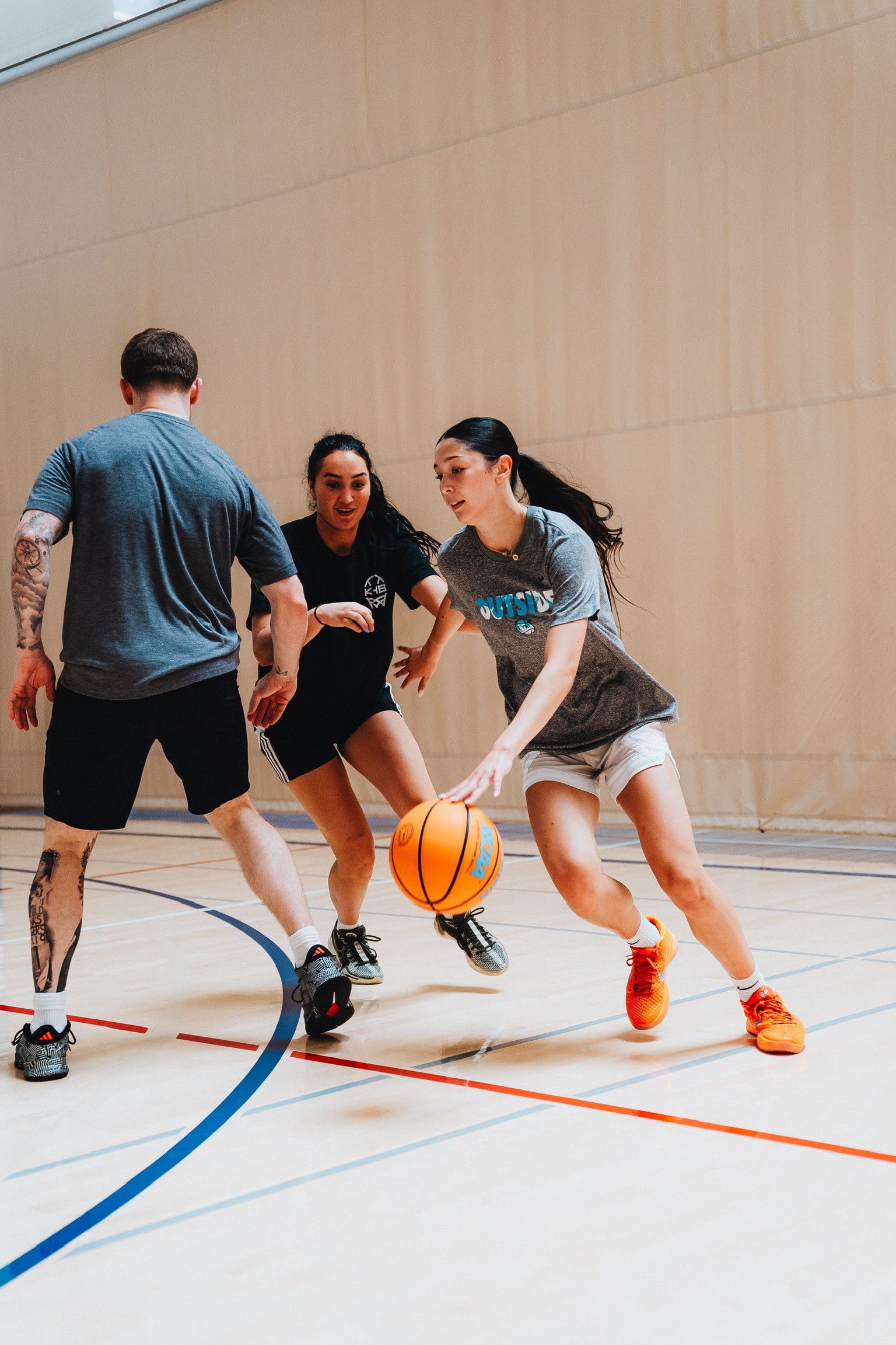 Image of basketball player Estalla Guido