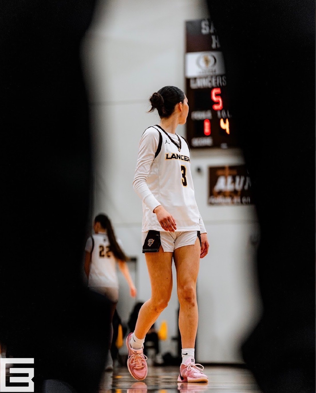 Image of basketball player Estalla Guido