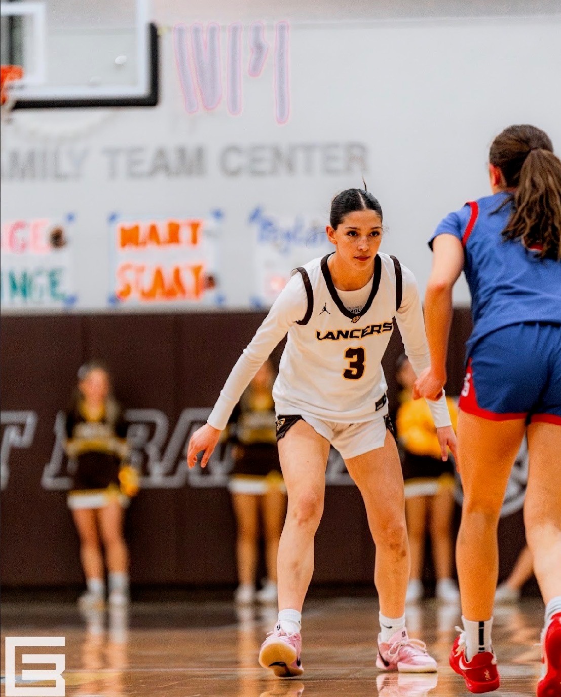Image of basketball player Estalla Guido